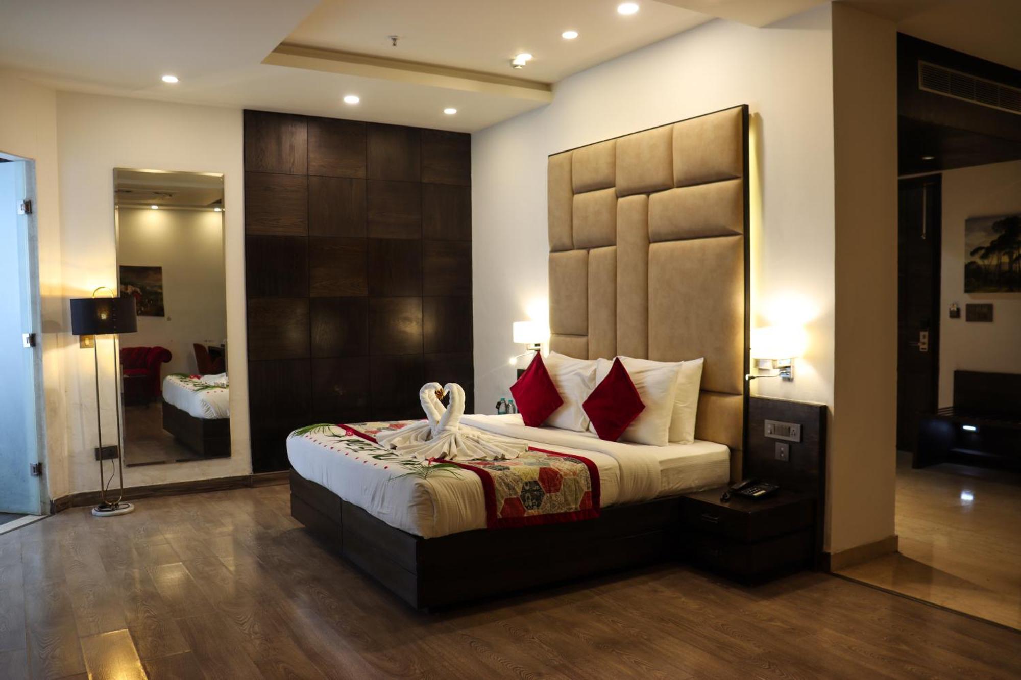 Rosetum Kasauli Hotel Ngoại thất bức ảnh