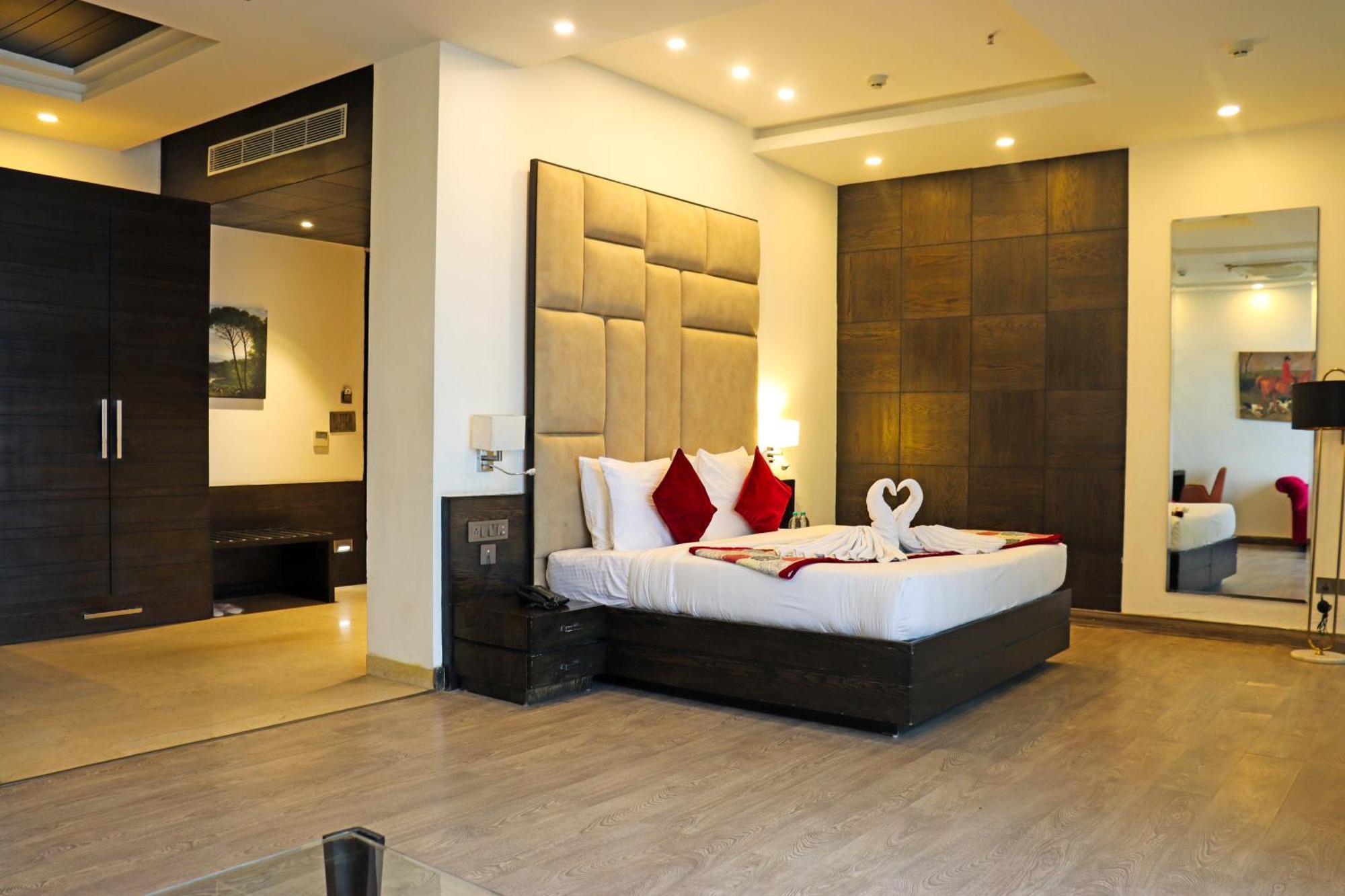 Rosetum Kasauli Hotel Ngoại thất bức ảnh