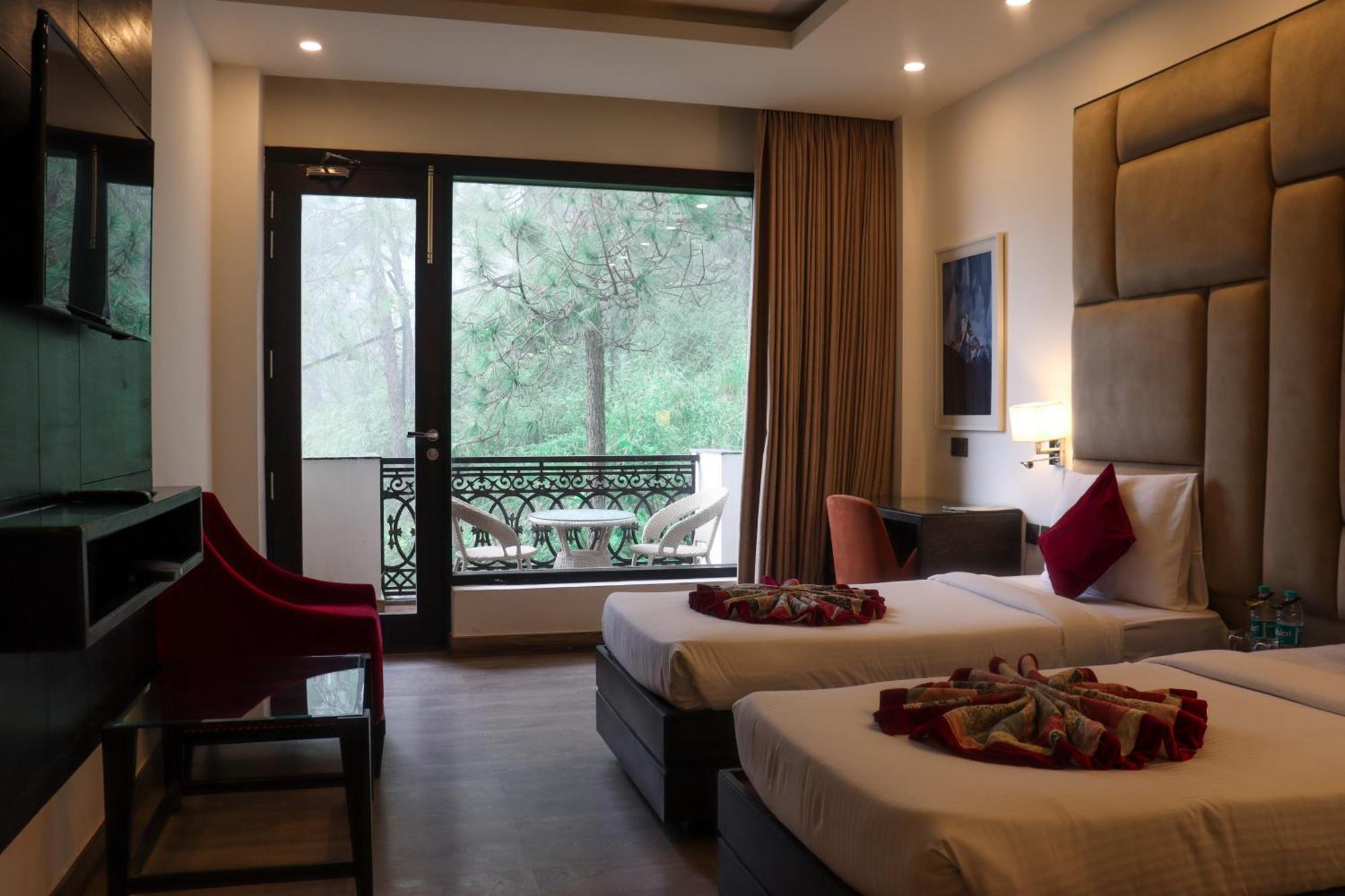Rosetum Kasauli Hotel Ngoại thất bức ảnh